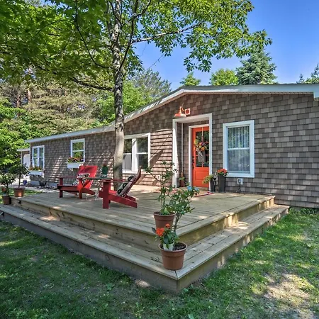 Villa Woodland Retreat Near Trails, Golf And Wineries!